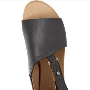 Like new Bueno Kale Leather sandal 42 (11)